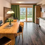 Alexander Apartament Fiss