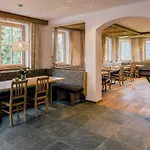 Alexander Apartament Fiss