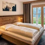 Alexander Apartament Fiss